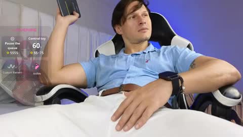 Justin  online show from April 9, 8:14 pm