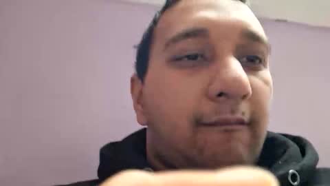 justingodla20 online show from January 12, 3:19 pm