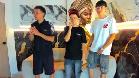 justingtime21 online show from June 1, 9:27 pm