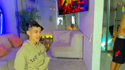 justingtime21 online show from July 7, 6:47 am