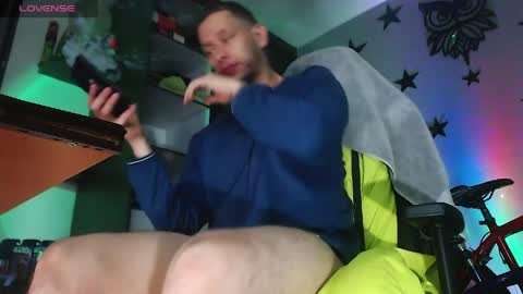 Justinsc online show from March 25, 11:33 pm