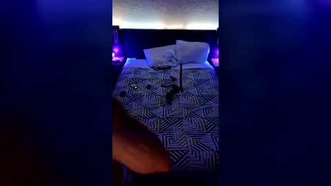 justinsideme2 online show from June 22, 10:23 am
