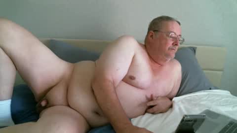 justmedm64 online show from September 29, 5:23 pm