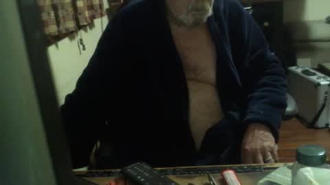 justmeohio online show from April 20, 7:11 am