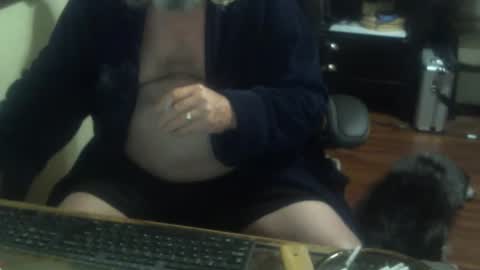 justmeohio online show from January 17, 4:44 am