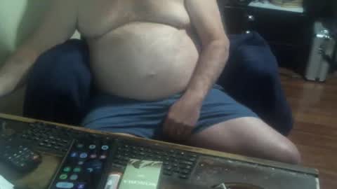 justmeohio online show from January 6, 2:26 am