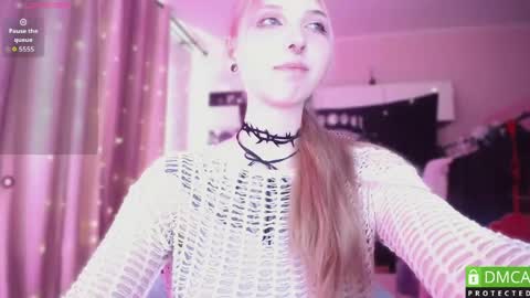 justmeowgirl online show from June 7, 7:13 am