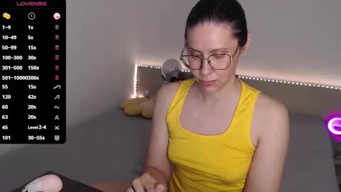 Julie online show from June 7, 3:50 pm