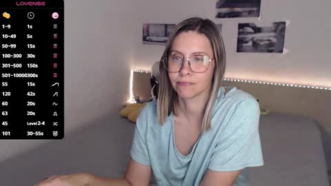 Julie online show from September 10, 3:57 pm