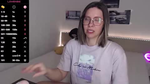 Julie online show from March 23, 5:01 am