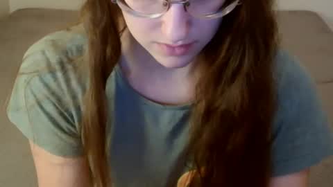 JuviMil online show from December 15, 10:50 am