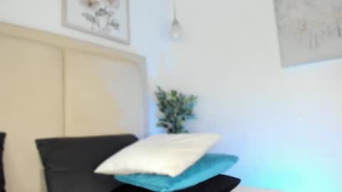 ees 3 online show from February 15, 10:42 pm