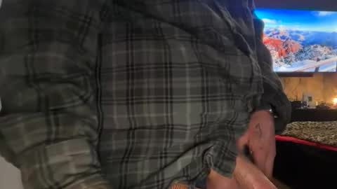 jwallsjr1987 online show from April 2, 10:38 pm