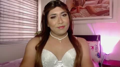 KIM  online show from October 19, 9:30 pm