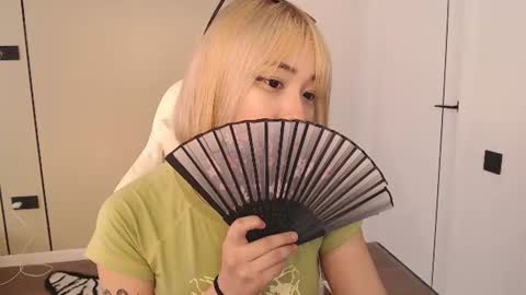 Kaoru online show from July 25, 9:51 am