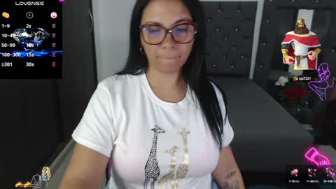 Snapshot of kaarlaa_ chatting on February 4, 7:55 pm Karla online show from February 4, 7:55 pm