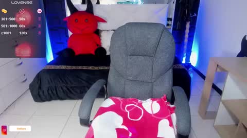 Snapshot of kadarah chatting on March 10, 3:41 pm Kadarah online show from March 10, 3:41 pm