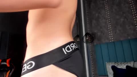 KAEL online show from November 6, 1:03 pm