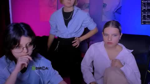 kaela_spell_ online show from December 13, 8:26 pm