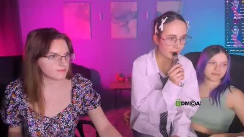 kaela_spell_ online show from February 19, 8:41 pm