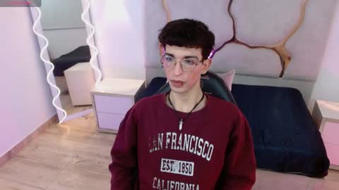 kai_tay1 online show from April 14, 11:35 am