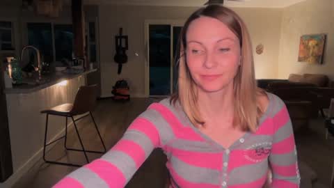 Kailee Smile online show from March 29, 4:47 am