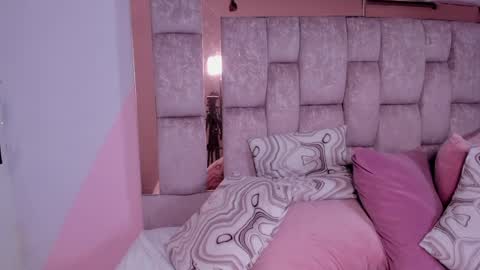Kaily  online show from May 30, 6:45 am