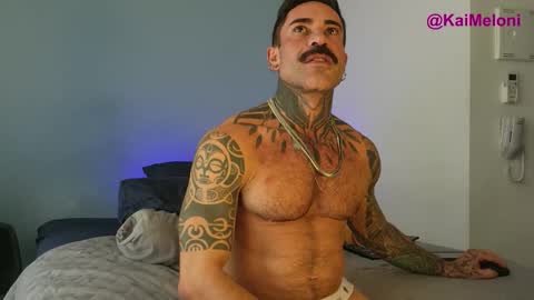 Kairos Meucci online show from May 25, 5:41 pm