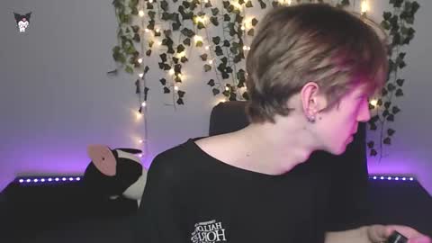 slutkai online show from October 29, 10:21 pm