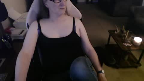 Camprincess331 online show from June 27, 1:22 am