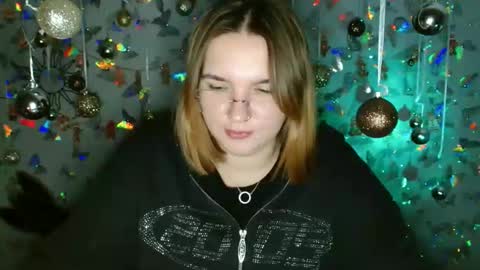 Kaitlin online show from November 27, 6:48 pm