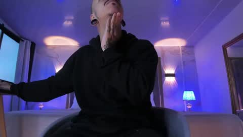 Kale online show from April 20, 11:13 am