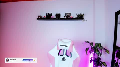 Kali Ka Please help me with your thumbs up its important   dont forget my birthday on October 26 online show from October 29, 9:15 pm