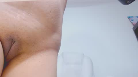 Hannah online show from December 17, 12:28 am