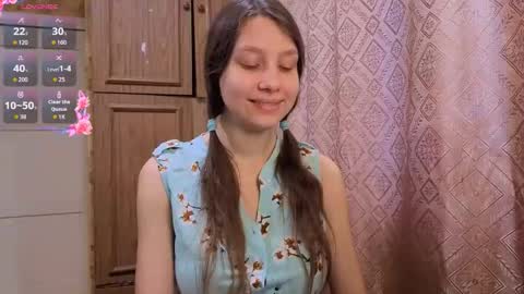 Mari  Simmons online show from November 28, 9:27 am