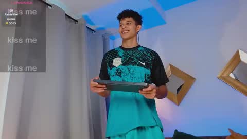 Kami online show from February 2, 6:48 pm