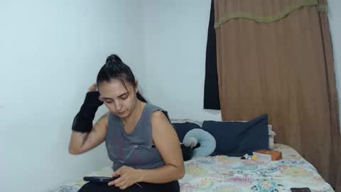 kammy   y   camila online show from May 15, 11:45 pm