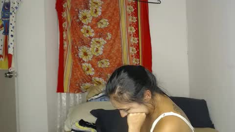 Snapshot of kammy_cami chatting on September 22, 12:04 am kammy y camila online show from September 22, 12:04 am