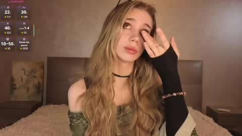 Alice online show from May 4, 3:24 am