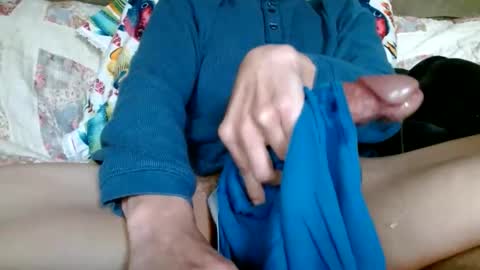 kaonashi69 online show from December 5, 2:15 pm