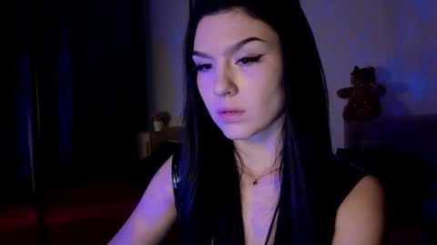 kara_life online show from October 3, 1:15 am