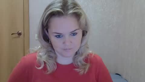 karennelsonx online show from October 2, 11:31 am