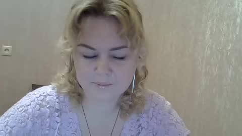 karennelsonx online show from February 25, 3:42 pm