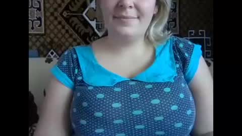 Karilina Hi online show from December 26, 7:45 am