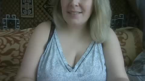 Karilina Hi online show from December 22, 11:39 am