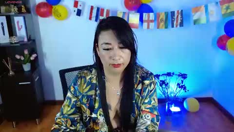 karime lee online show from June 19, 11:22 pm