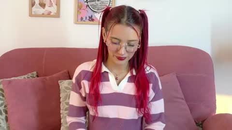 karina online show from May 27, 7:00 pm