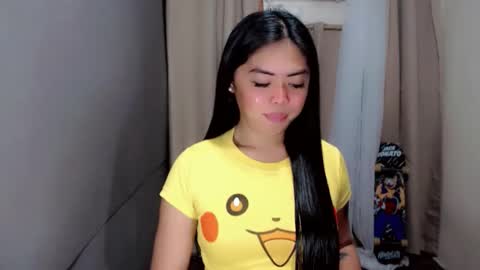 I AM BELLE online show from April 16, 5:51 am