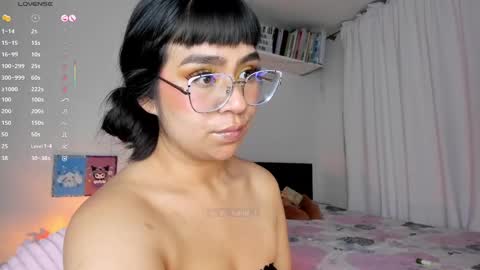 Ill be on at sunday see u Lynn  Could u help me to reach 100 Thmbs upp plssss   Independent girl 3 online show from February 16, 8:43 am