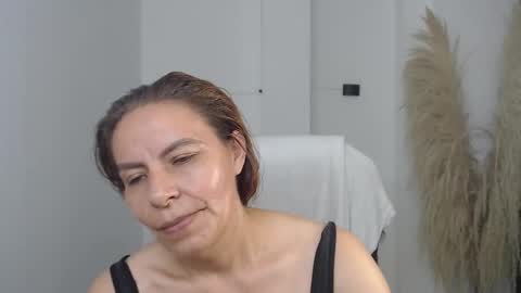 KARLYE online show from December 23, 2:40 am